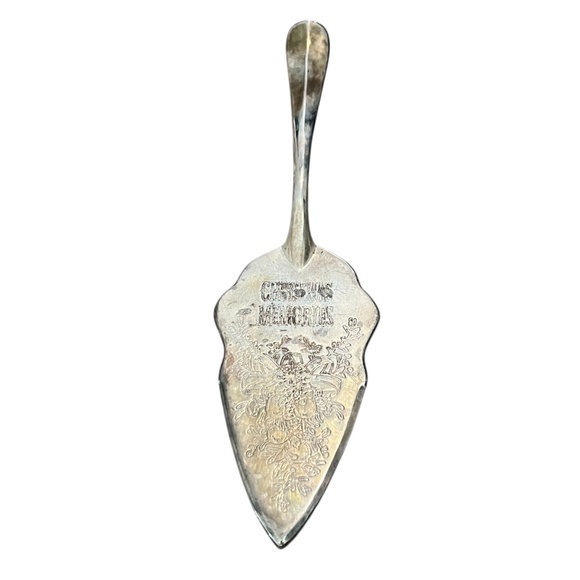 Vintage International Silver Co. Merry Christmas silver plated pie cake server - Picture 1 of 5